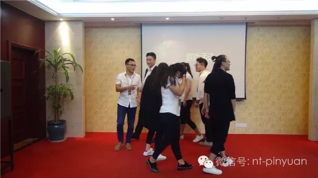 【大事記】輝煌八周年-第三季度員工表彰大會！